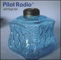 Pilot Radio - Antiques lyrics