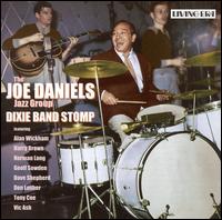 Joe Daniels - Dixie Band Stomp lyrics