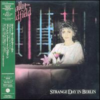 Sally Oldfield - Strange Day in Berlin lyrics
