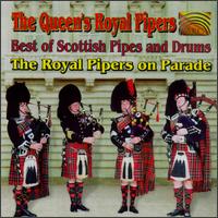 Queen's Royal Pipers - Royal Pipers on Parade lyrics