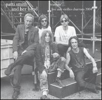 Patti Smith - Tramppin'/Live Aux Vieilles Charrues 2004 lyrics