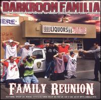 DarkRoom Familia - Family Reunion lyrics